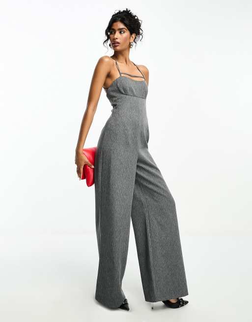ASOS DESIGN - Gestreepte elegante jumpsuit met bandjes in grijs