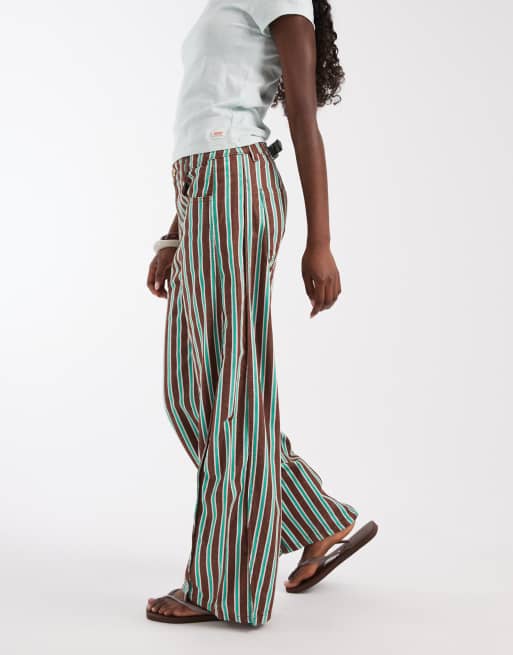 ASOS DESIGN - Gestreepte horseshoe broek met riempje in de taille in chocoladebruin, 4 van 5