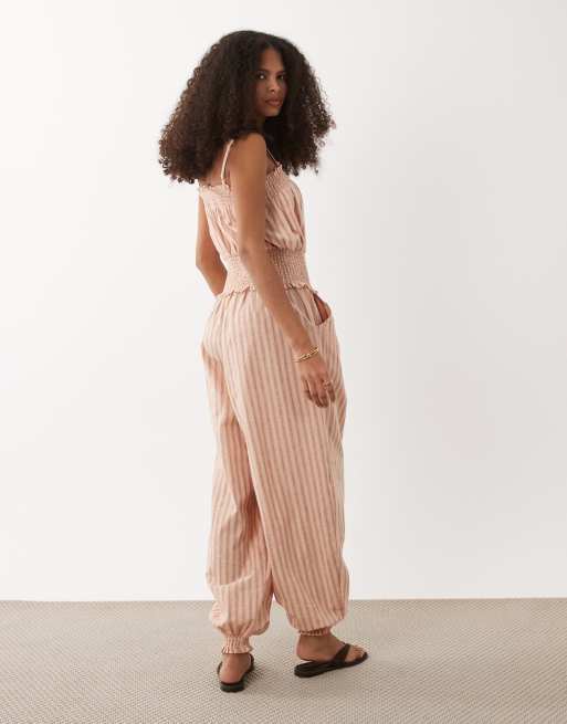ASOS DESIGN - Gestreepte jumpsuit met wijde ronde pijpen in roze, 4 van 4