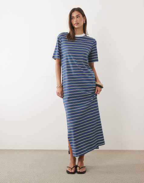 ASOS DESIGN - Gestreepte maxi T-shirtjurk met korte mouwen in marineblauw - view 1