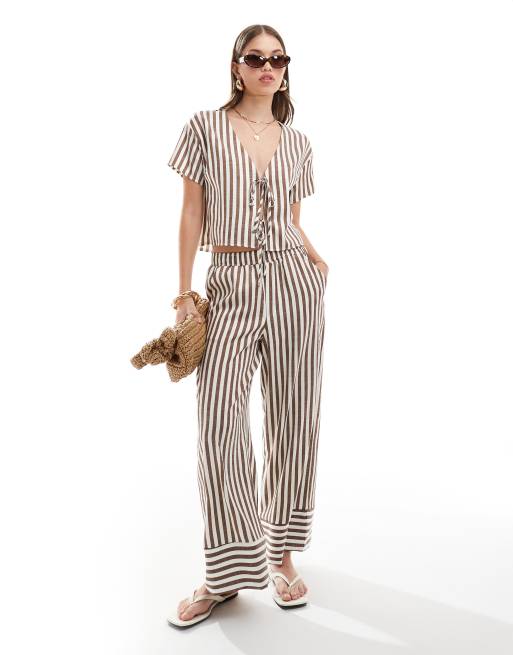 ASOS DESIGN - Gestreepte poplin broek met elastische taille in bruin, deel van co-ord set