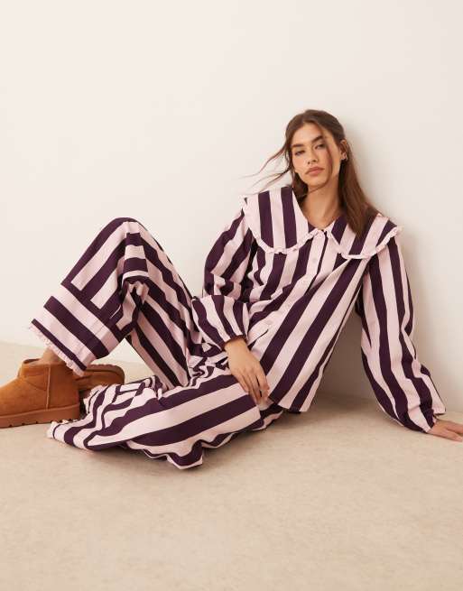 ASOS DESIGN - Gestreepte pyjamabroek met wijde pijpen in bordeauxrood, deel van co-ord set, 4 van 5