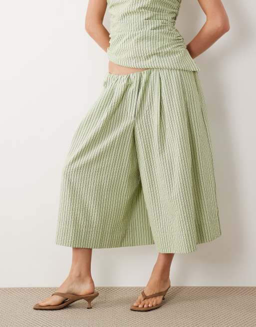 ASOS DESIGN - Gestreepte seersucker culotte met elastische taille in groen, 2 van 5