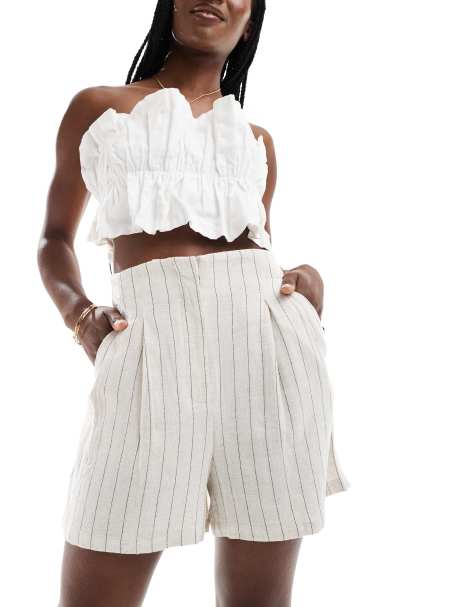 ASOS DESIGN – Gestreifte Shorts mit Leinenanteil, Ziernaht und hohem Bund - view 1