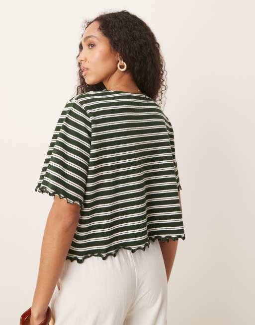 ASOS DESIGN – Gestreiftes Cropped-T-Shirt in strukturiertem Grün und Weiß mit Kräuselsaum, 3 von 4