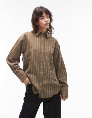 ASOS DESIGN - Gestreiftes Hemd in Grün und Burgunderrot in regulärer Passform