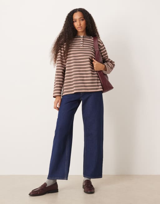ASOS DESIGN – Gestreiftes Henley-Oberteil in Braun mit Oversize-Schnitt, 2 von 4