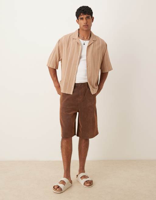 ASOS DESIGN – Gestreiftes, kastiges Oversize-Hemd in Steinbeige und Weiß mit Reverskragen und Struktur, 2 von 4