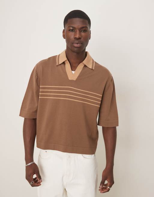 ASOS DESIGN – Gestreiftes, kastiges Oversize-Polohemd in Hellbraun mit Einkerbung am Dekolleté