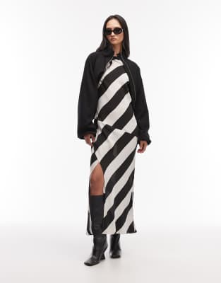 ASOS DESIGN - Gestreiftes Midikleid in Schwarz und Weiß mit Wasserfallausschnitt-Bunt