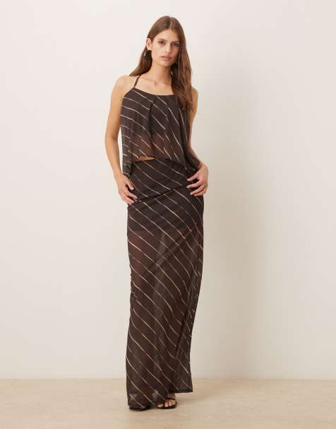 ASOS DESIGN – Gestreiftes Set in Dunkelbraun, bestehend aus Neckholder-Oberteil zum Binden hinten und Rock - view 1