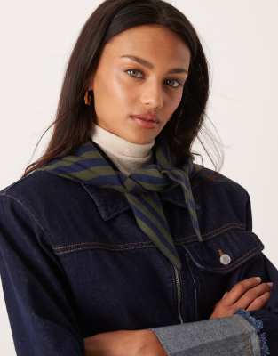 ASOS DESIGN - Gestreiftes Triangel-Oberteil aus angerautem Strick in Marineblau und Olivgrün mit geteiltem Design