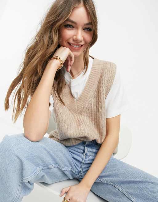 ASOS DESIGN – Gestrickte Weste mit V-Ausschnitt in Taupe, Kombiteil