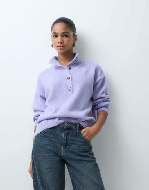 ASOS DESIGN gestrickter Pullover mit 3/4-Knopfleiste und Stehkragen in Flieder, 4 von 5