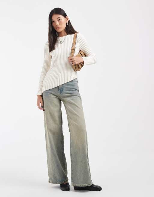 ASOS DESIGN gestricktes Langarm-Rippoberteil mit asymmetrischem Saum in Ecru, 2 von 4