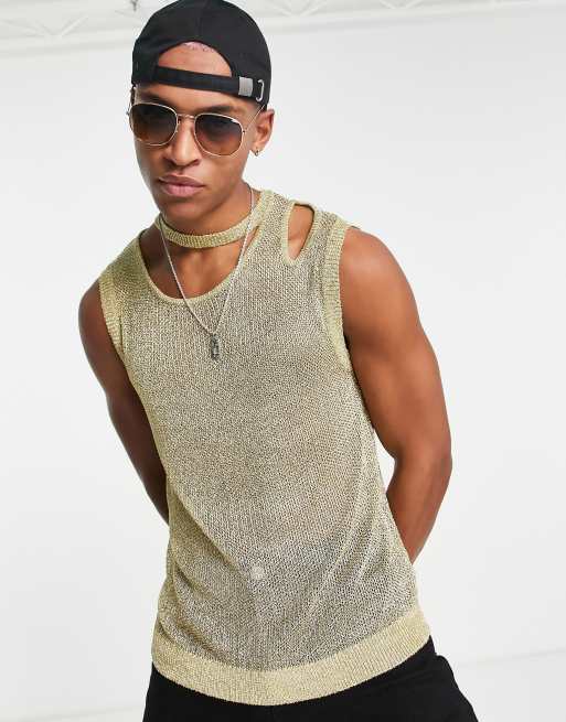 ASOS DESIGN – Gestricktes Netzstoff-Trägershirt in Gold mit Zierausschnitten