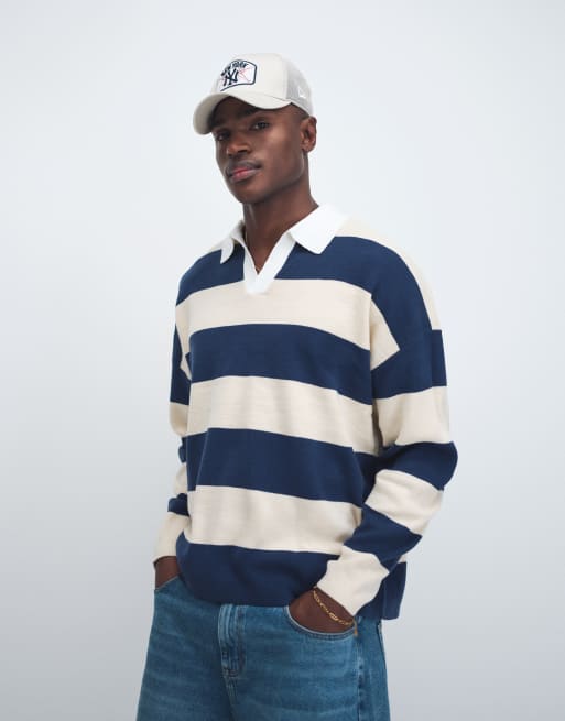 ASOS DESIGN – Gestricktes Relaxed-Fit-Polohemd in Marineblau und Ecru gestreift mit eingekerbtem Ausschnitt, 2 von 7