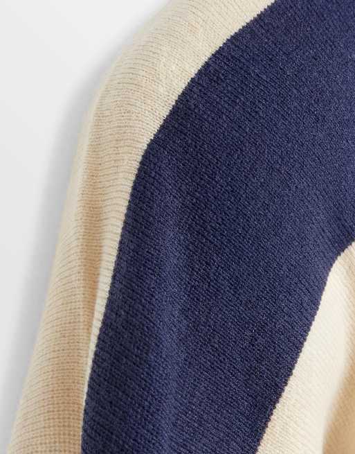 ASOS DESIGN – Gestricktes Relaxed-Fit-Polohemd in Marineblau und Ecru gestreift mit eingekerbtem Ausschnitt, 9 von 9