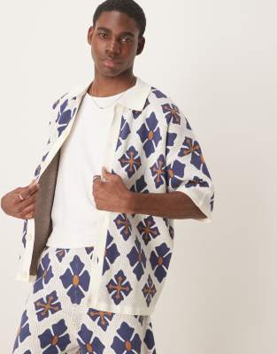 Gestricktes Relaxed Fit Polohemd mit Knopfleiste und blauem Aztekenmuster, Kombiteil Blau XS