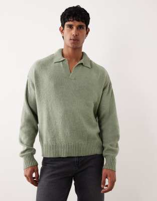 Gestricktes Super-Oversize-Polohemd in Boxy-Passform in meliertem Salbeigrün mit eingekerbtem Ausschnitt Grün L