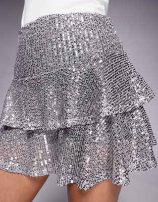ASOS DESIGN - Gestufter Mini-Rüschenrock in Silber mit Paillettenbesatz