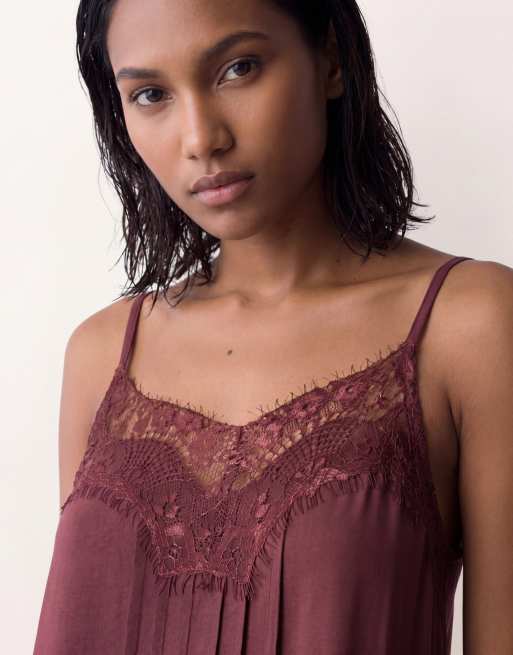 ASOS DESIGN – Gestuftes Camisole-Minikleid aus Satin in Braun mit Rüschen und Spitzendetail, 4 von 4