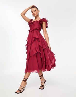 ASOS Design - Gestuftes Midikleid mit gerafften Korsettdetail und Flatterärmeln in Berry-Rot