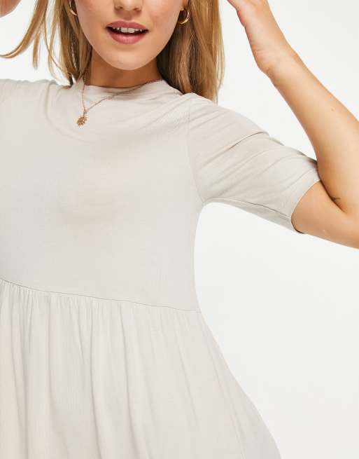 ASOS DESIGN – Gestuftes T-Shirt-Midikleid in Stein , 4 von 4