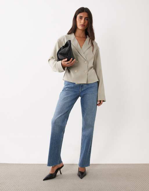 ASOS DESIGN getailleerd overhemd met gedrapeerde revers en dubbele rij knopen in salie, 2 van 4