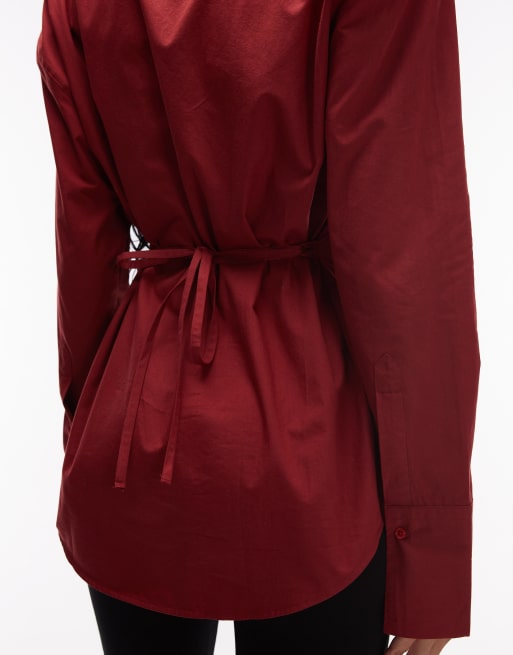 ASOS DESIGN - Getailleerd overhemd met schoudervullingen en gestrikte achterkant in rood, 4 van 4
