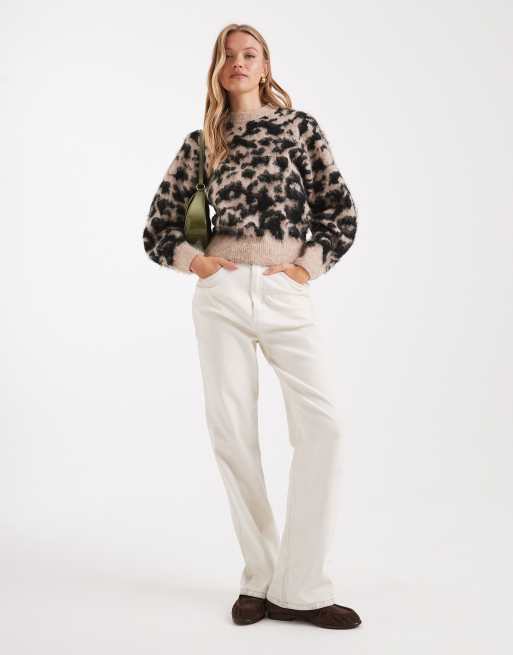 ASOS DESIGN - Getailleerde geborsteld gebreide trui met raglanmouwen in bruine luipaardprint, 2 van 4