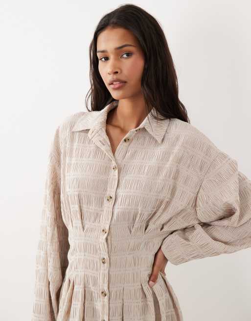 ASOS DESIGN - Getailleerde maxi overhemdjurk met strepen in neutraal, 2 van 4