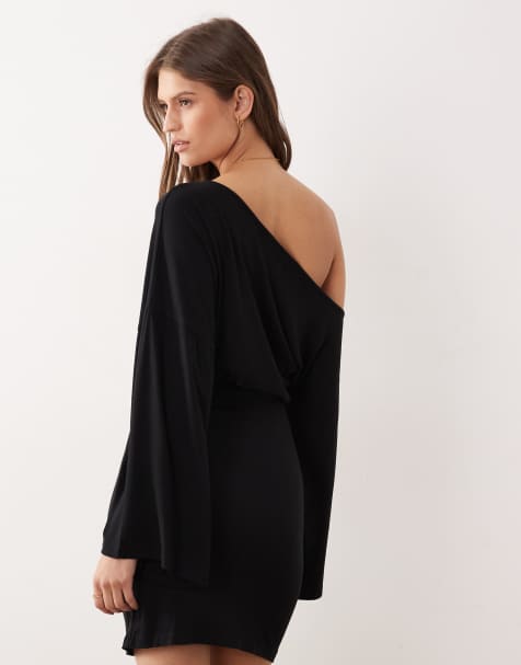 ASOS DESIGN - Getailleerde mini-jurk met afhangende schouders in zwart - view 1