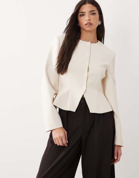 ASOS DESIGN - Getailleerde peplum blazer in ivoorwit - view 1