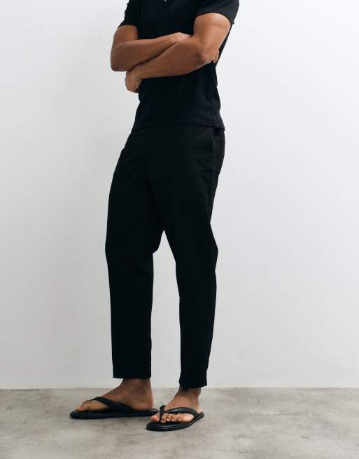 ASOS DESIGN getailleerde toelopende broek in zwart met elastische taille en omslag, 5 van 5
