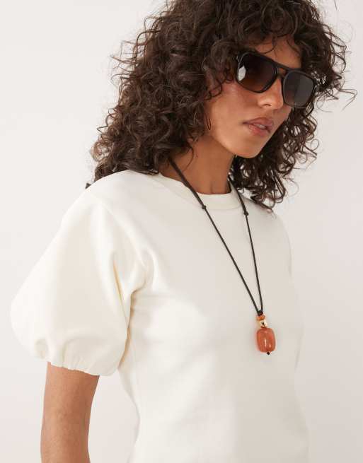 ASOS DESIGN - Getailleerde top met interlock-naden en pofmouwen in crème, 3 van 4