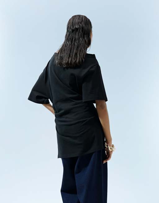 ASOS DESIGN - Getailleerde top met rechte hals en blote schouder in zwart, 4 van 5
