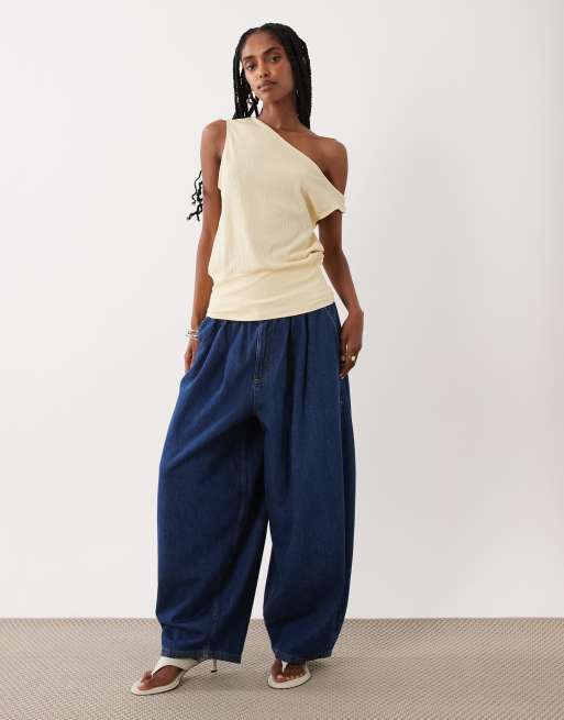 ASOS DESIGN - Getailleerde top met textuur en blote schouders in lichtgeel, 4 van 4