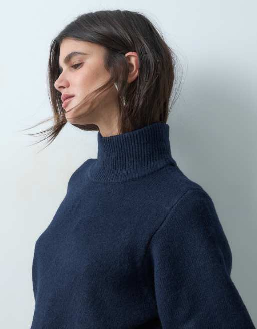 ASOS DESIGN getailleerde trui met hoge hals in navy, 3 van 4