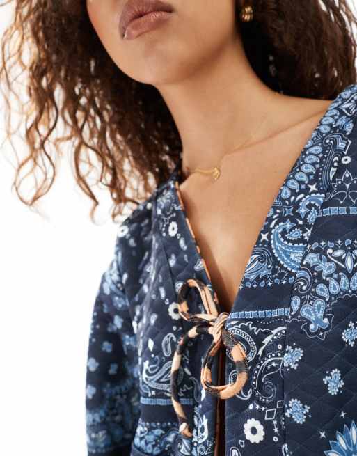 ASOS DESIGN - Gewatteerd jack met bandana- en luipaardprint, 3 van 4