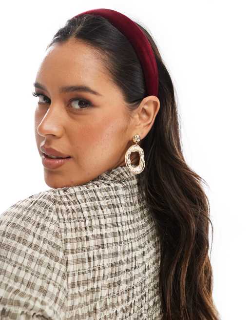 ASOS DESIGN - Gewatteerde haarband met fluwelen detail in bordeauxrood, 3 van 4