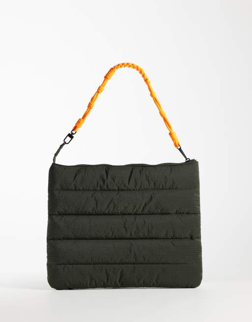 ASOS DESIGN - Gewatteerde laptophoes van 14.5" in kaki, 4 van 4