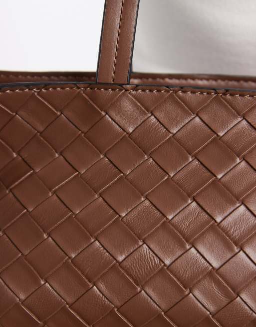 ASOS DESIGN - Geweven langwerpige schoudertas in chocoladebruin, 3 van 4