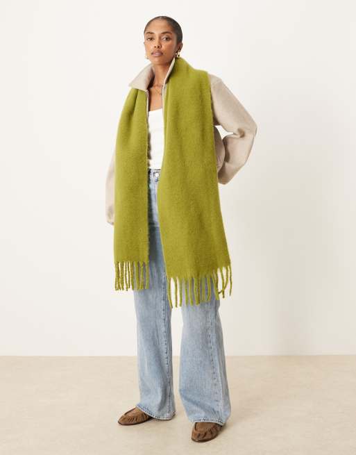 ASOS DESIGN - Geweven pluizige sjaal met kwastjes in groen, 3 van 3