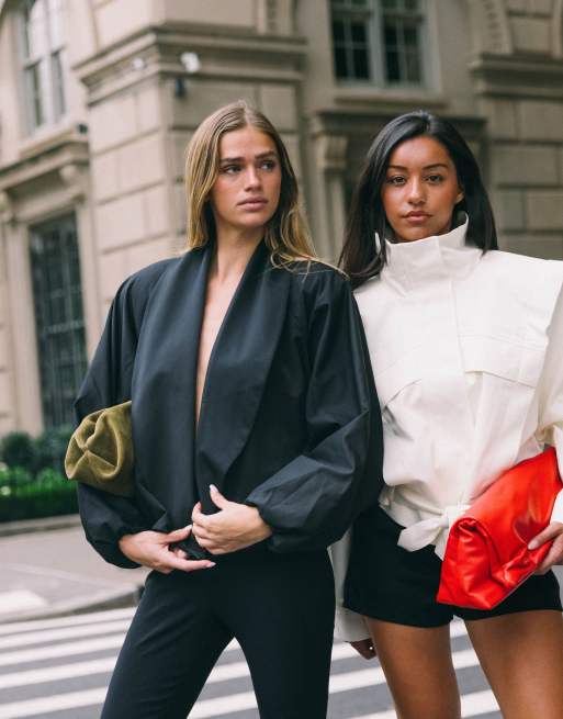 ASOS DESIGN giacca bomber avvolgente con rever sciallato nera, 4 di 8