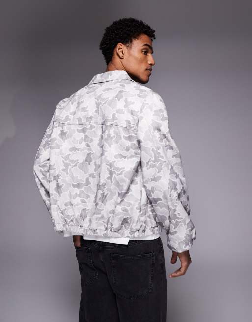 ASOS DESIGN - Giacca bomber grigia con stampa mimetica, 3 di 5