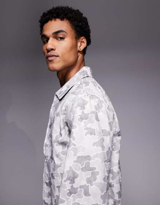 ASOS DESIGN - Giacca bomber grigia con stampa mimetica, 4 di 5