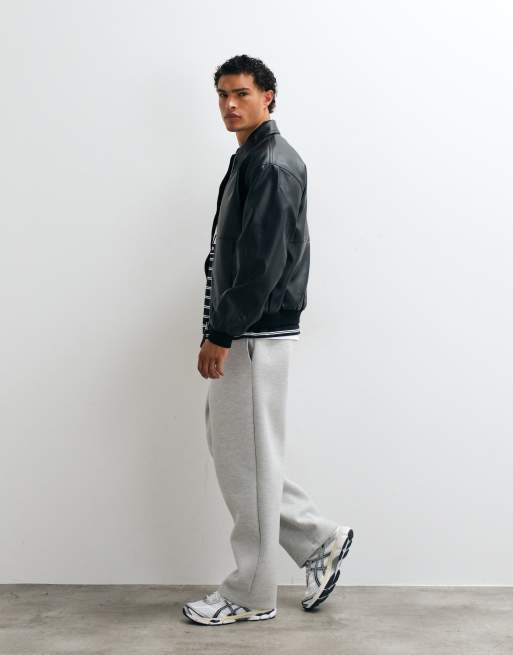 ASOS DESIGN - Giacca bomber oversize in pelle sintetica nera, 4 di 5