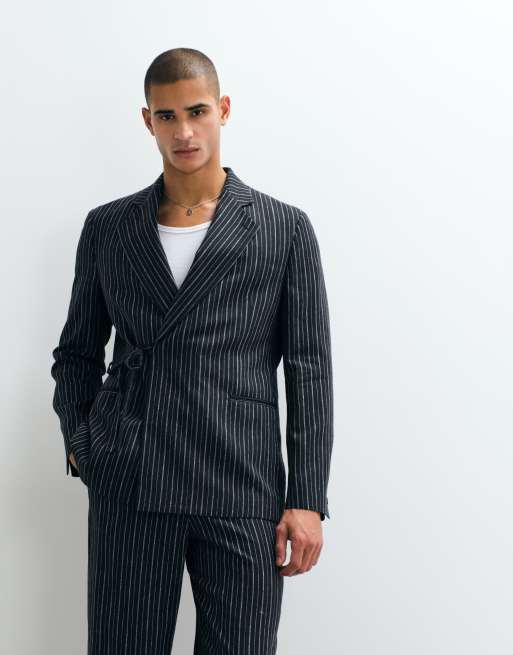 ASOS DESIGN giacca da abito regular in misto lino con cintura da annodare in vita a righe navy, 4 di 5