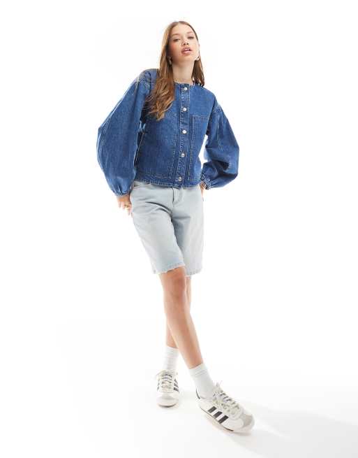 ASOS DESIGN - Giacca di jeans senza colletto lavaggio indaco con maniche a palloncino, 4 di 4